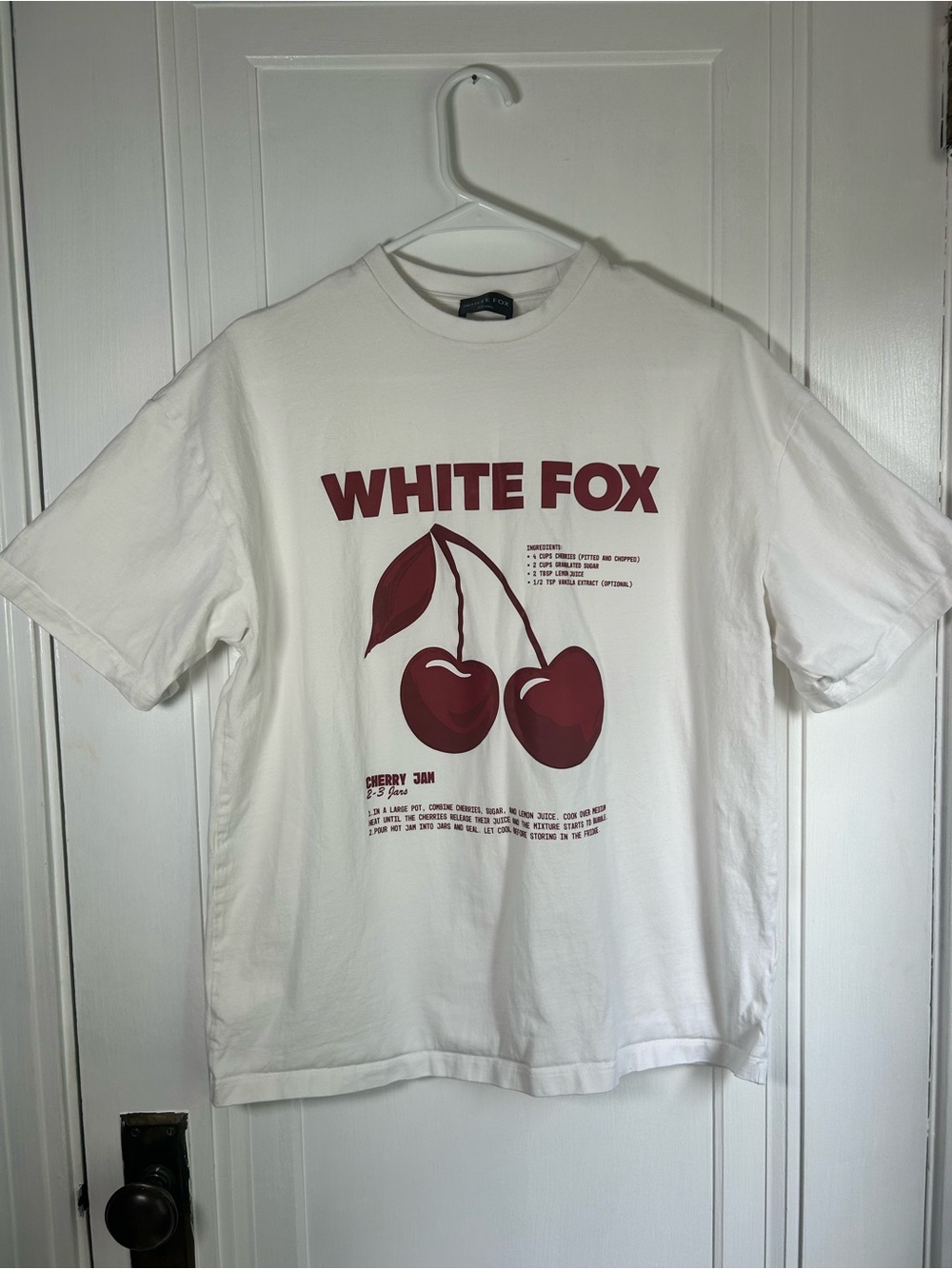 White Fox Boutique Cherry Jam Oversized Graphic Tee White Cotton T-Shirt Womens - Picture 3 of 7